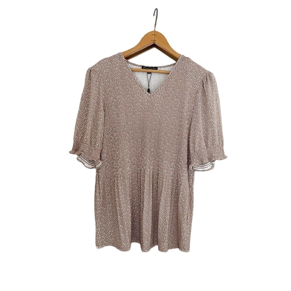 Adrianna Papell Tan White Printed Pleated Knit Smocked Top NWT Size S